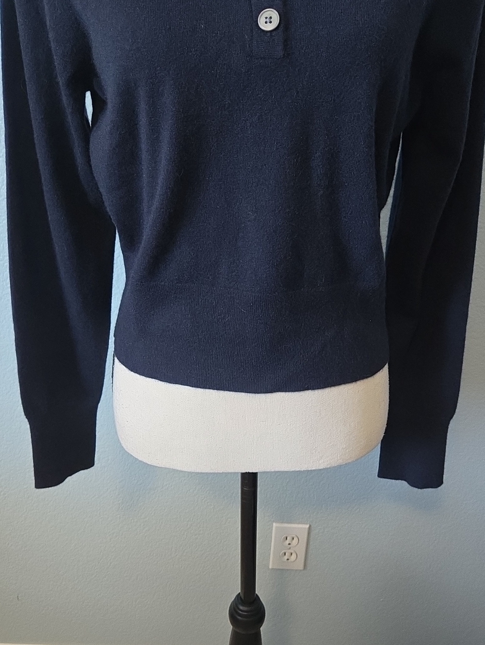 J CREW Featherweight cashmere-blend long-sleeve polo shirt In Navy Sz Medium - Picture 4 of 12